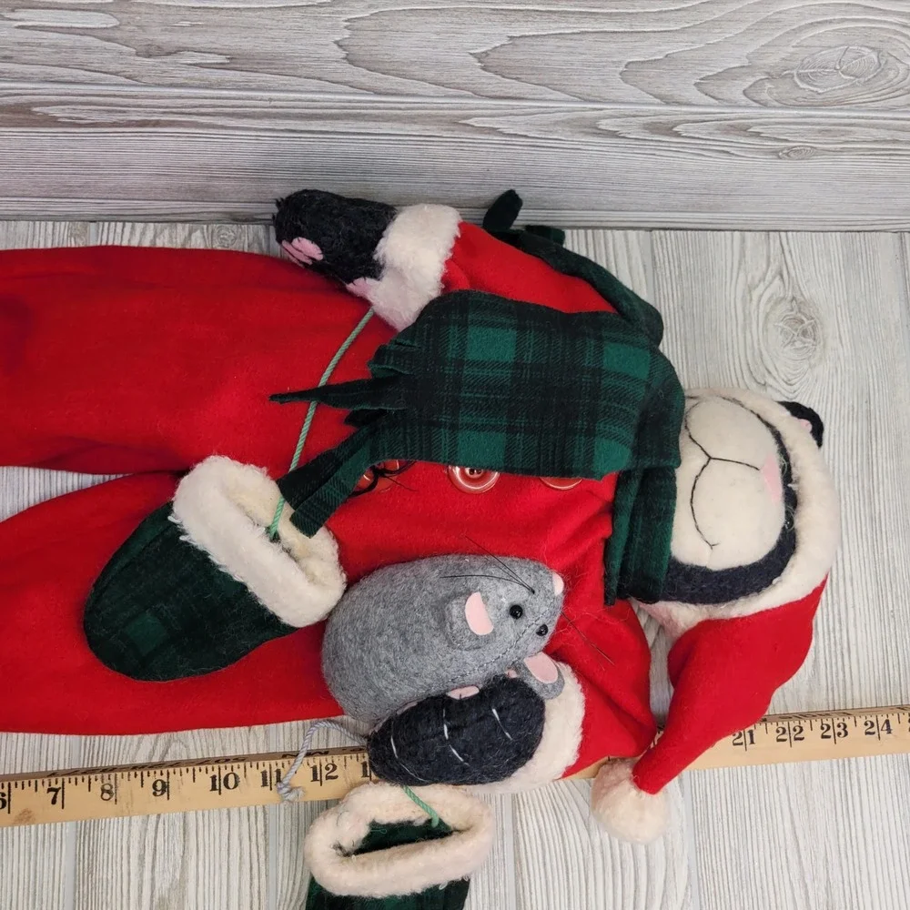 Terrys Village Christmas Cat Plush Stuffed Animal Red‎ Santa Outfit Mouse Toy
